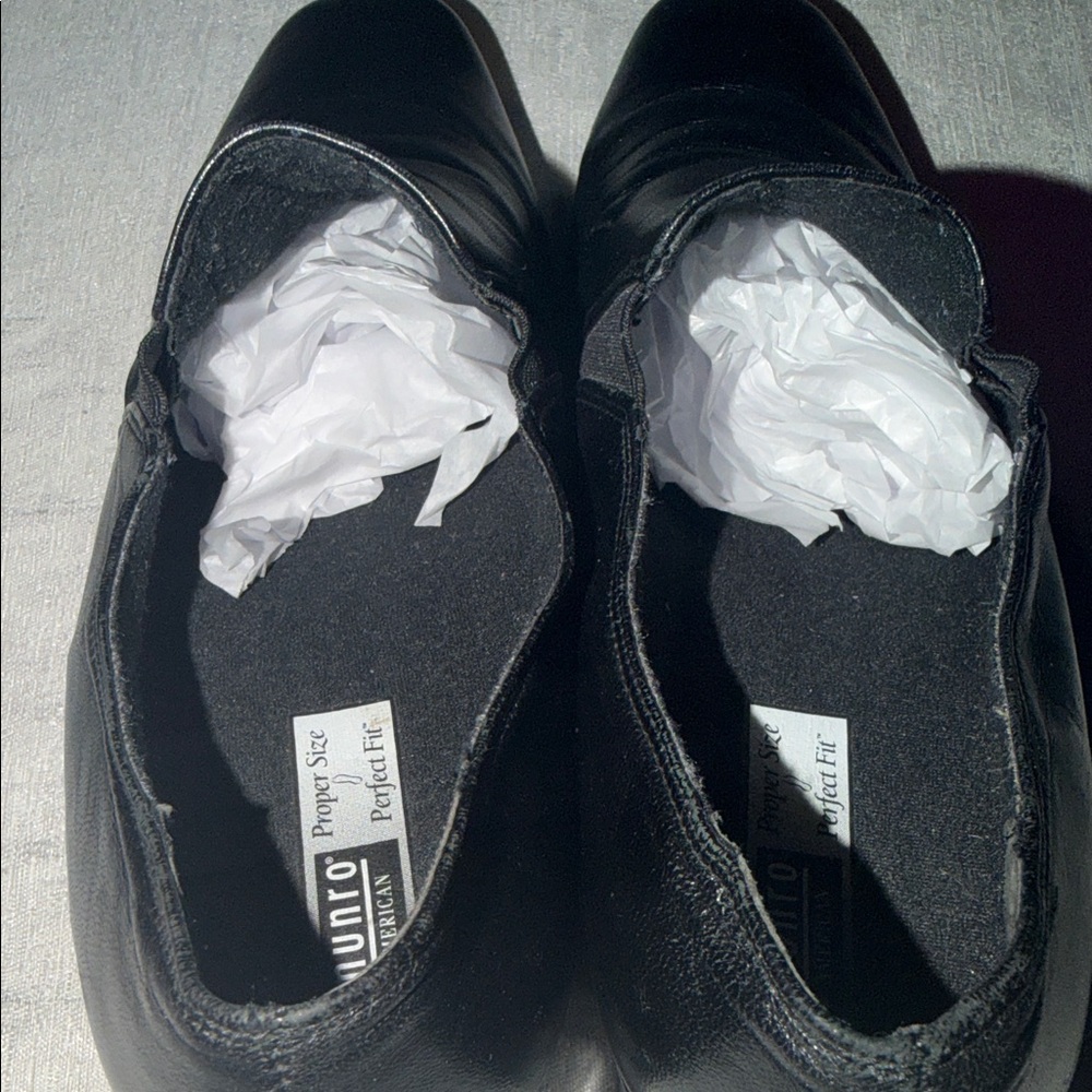 Munro American Black Slip-On Leather Loafer Pumps Women’s Dress Shoes Size 9 - Picture 8 of 12